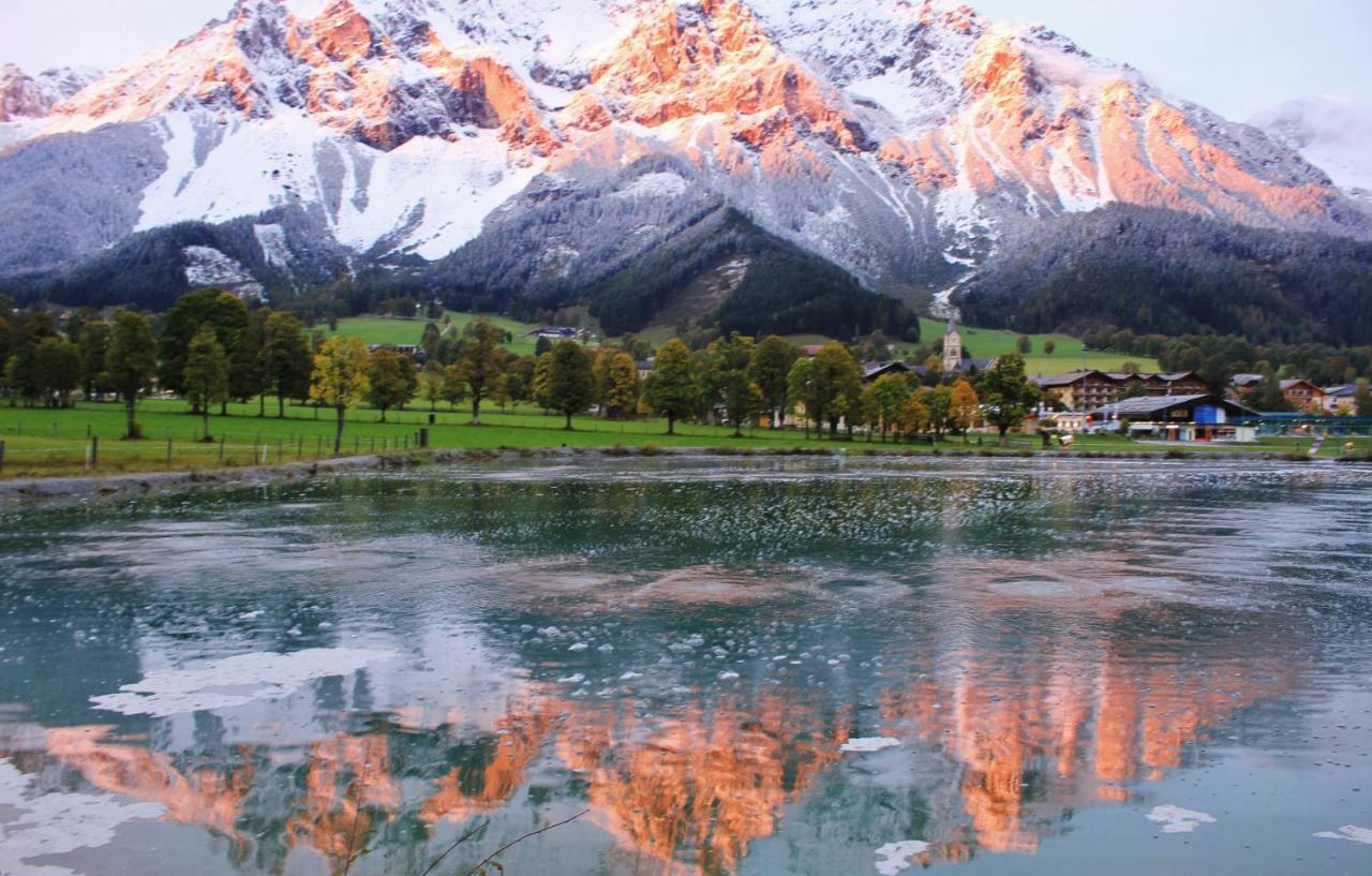 Haus Friedeck Acomodação com café da manhã Ramsau am Dachstein Exterior foto