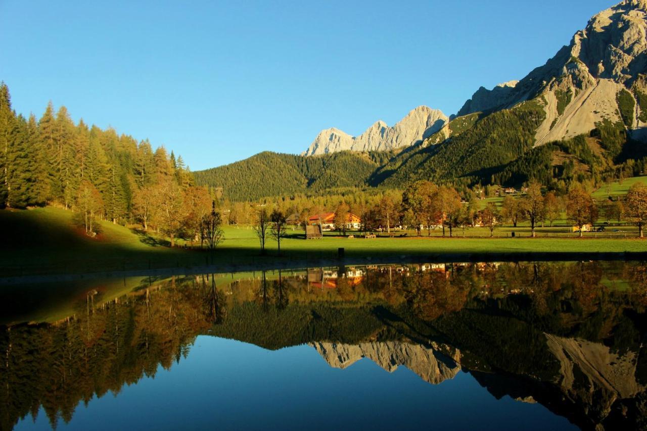 Haus Friedeck Acomodação com café da manhã Ramsau am Dachstein Exterior foto